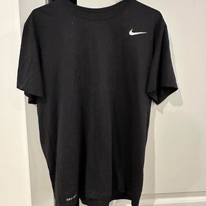 Black Nike shirt size large